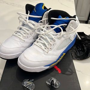 Jordan 5 Laney size 10